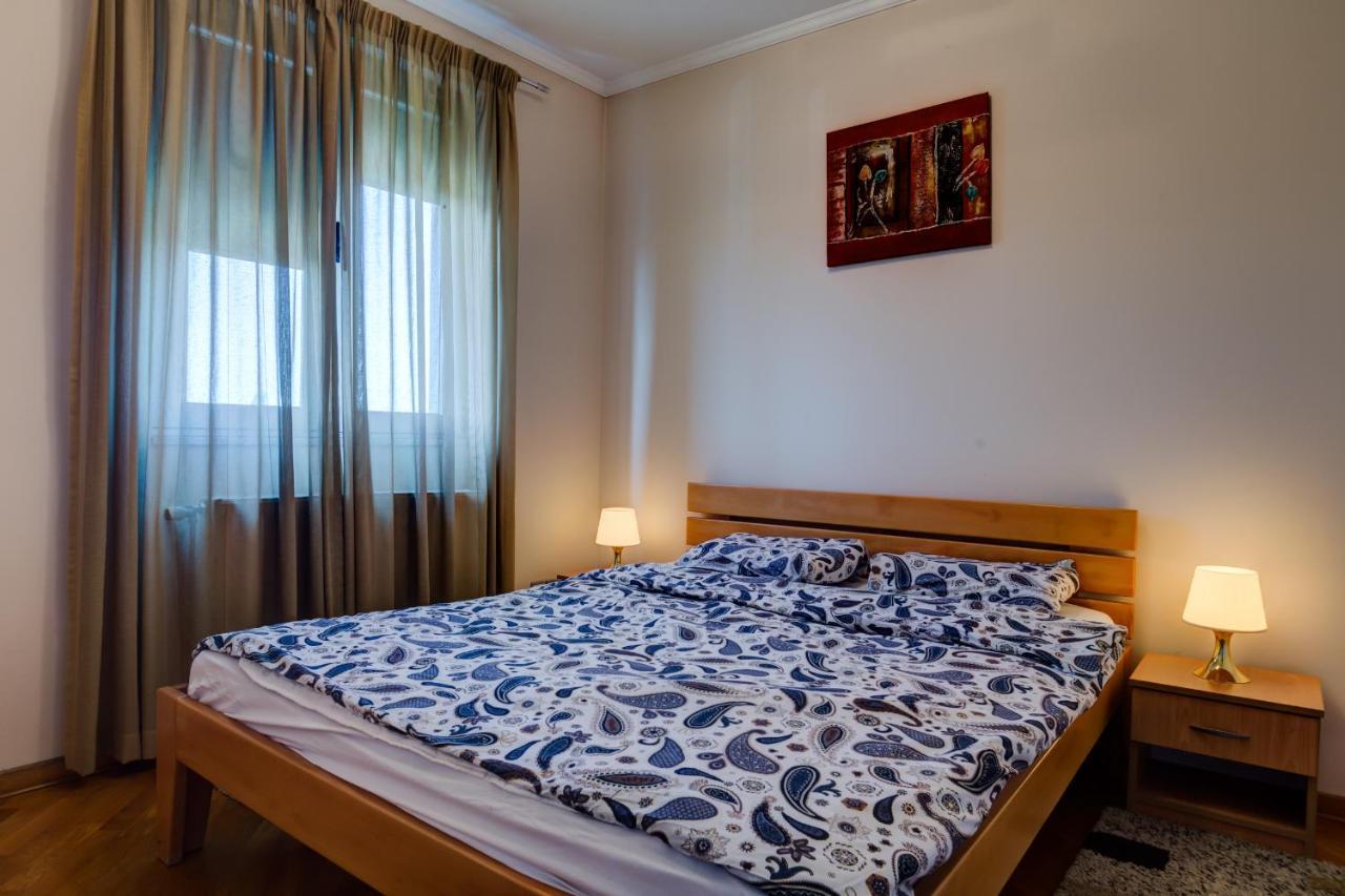 Apartments Singidunum 4 Lux Belgrad Exteriör bild