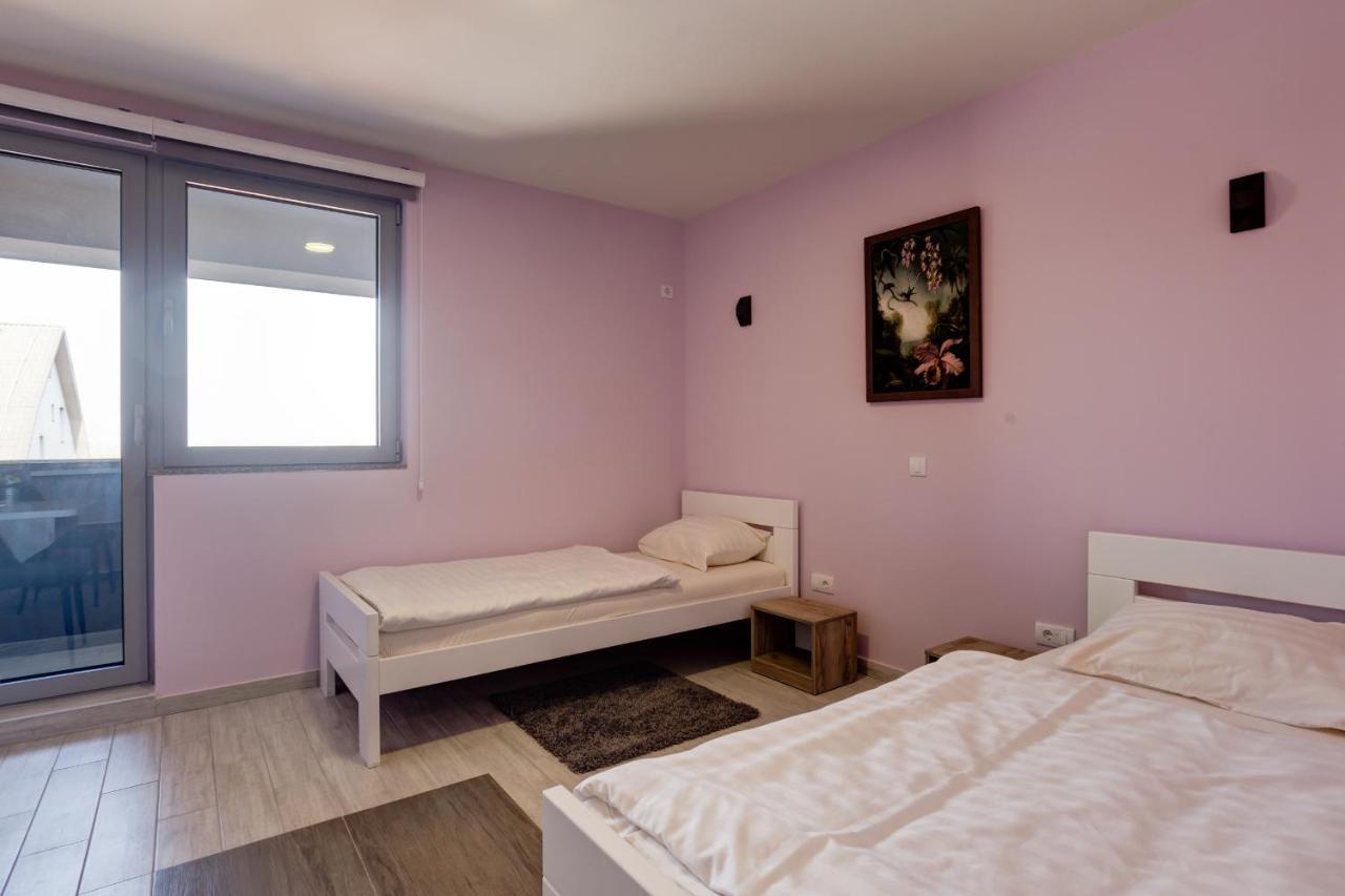 Apartments Singidunum 4 Lux Belgrad Exteriör bild