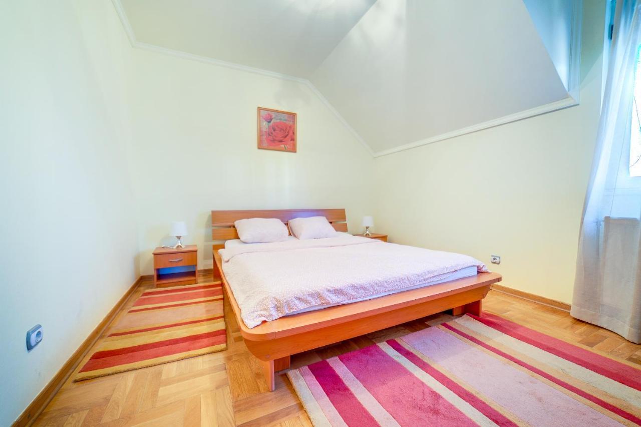 Apartments Singidunum 4 Lux Belgrad Exteriör bild