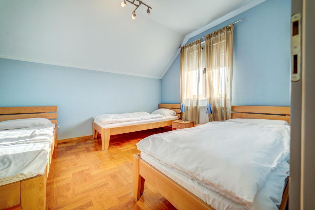 Apartments Singidunum 4 Lux Belgrad Exteriör bild